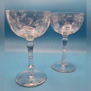 Pair (2) Vintage Clear Glass Etched Champagne Coupes Excellent Condition